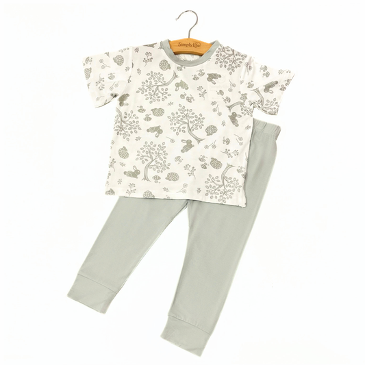 Short Sleeve Bamboo Pyjamas Set (Vintage Forest Silver / Plain bottom)